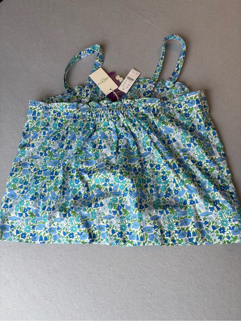 NWT J.Crew Organic
Cotton Smocked Button Front
Liberty Print Tank Top sz M - Picture 10 of 12